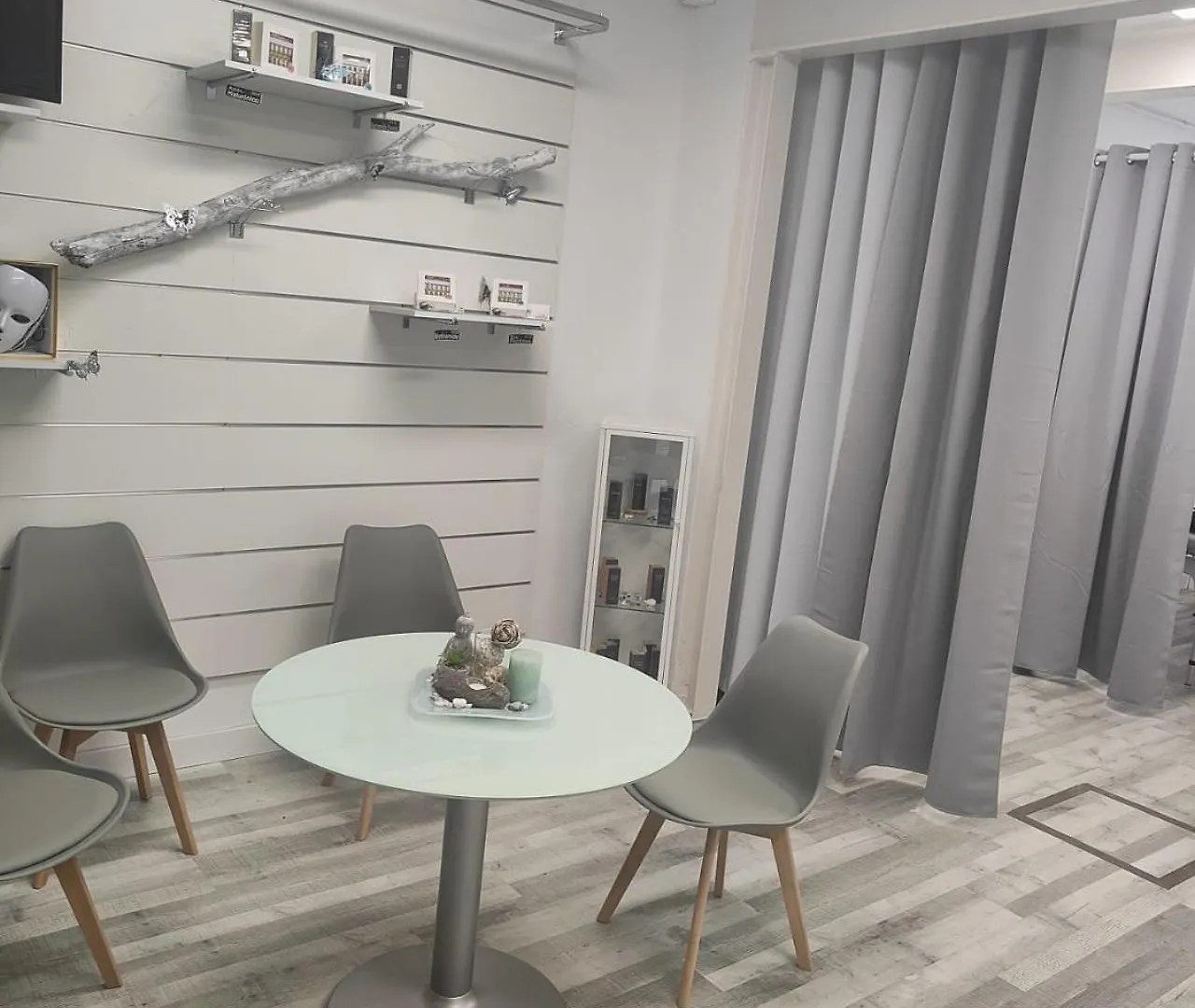 Homestay Habitacion Doble Con Bano Privado Y Desayuno Incluido Viladecans Spain