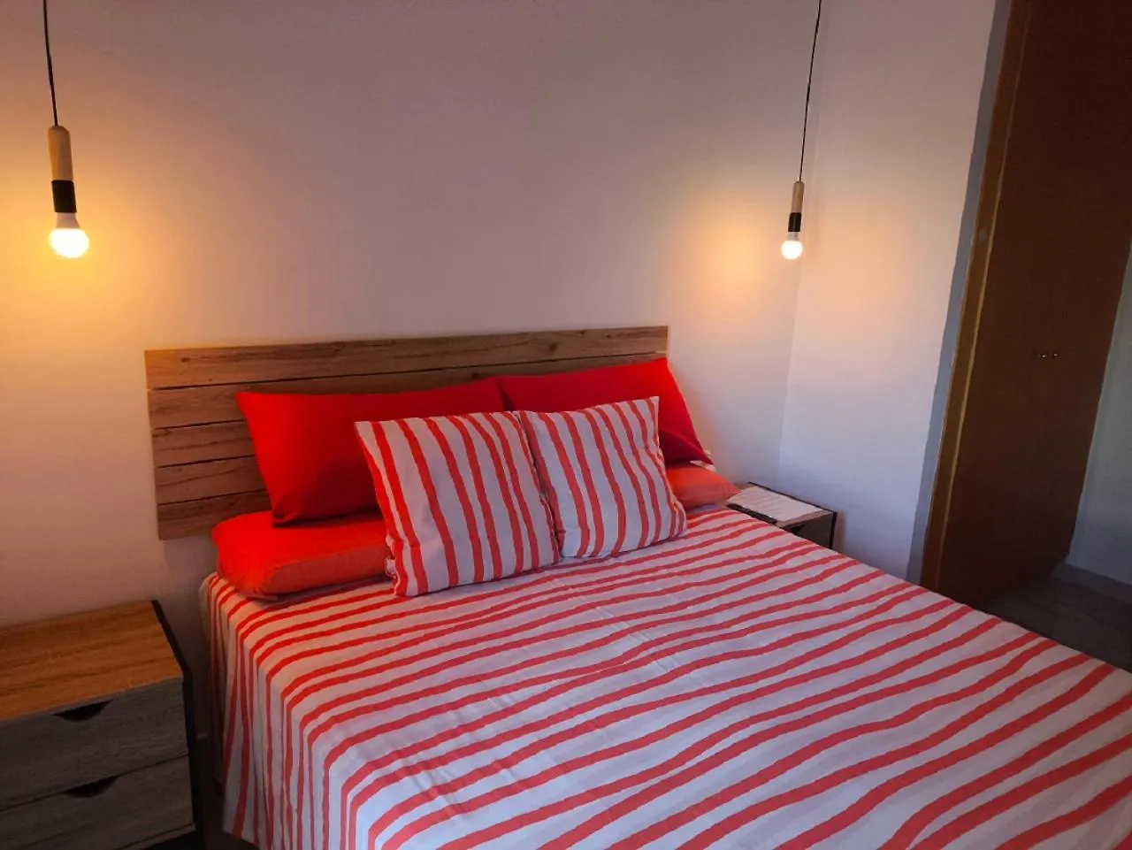 Habitacion Doble Con Bano Privado Y Desayuno Incluido Viladecans Homestay