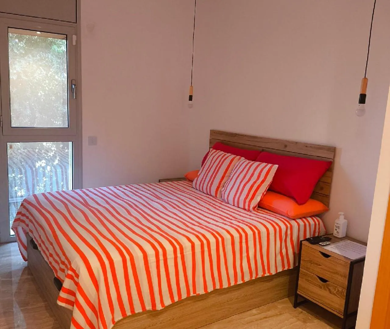 Homestay Habitacion Doble Con Bano Privado Y Desayuno Incluido Viladecans Spain
