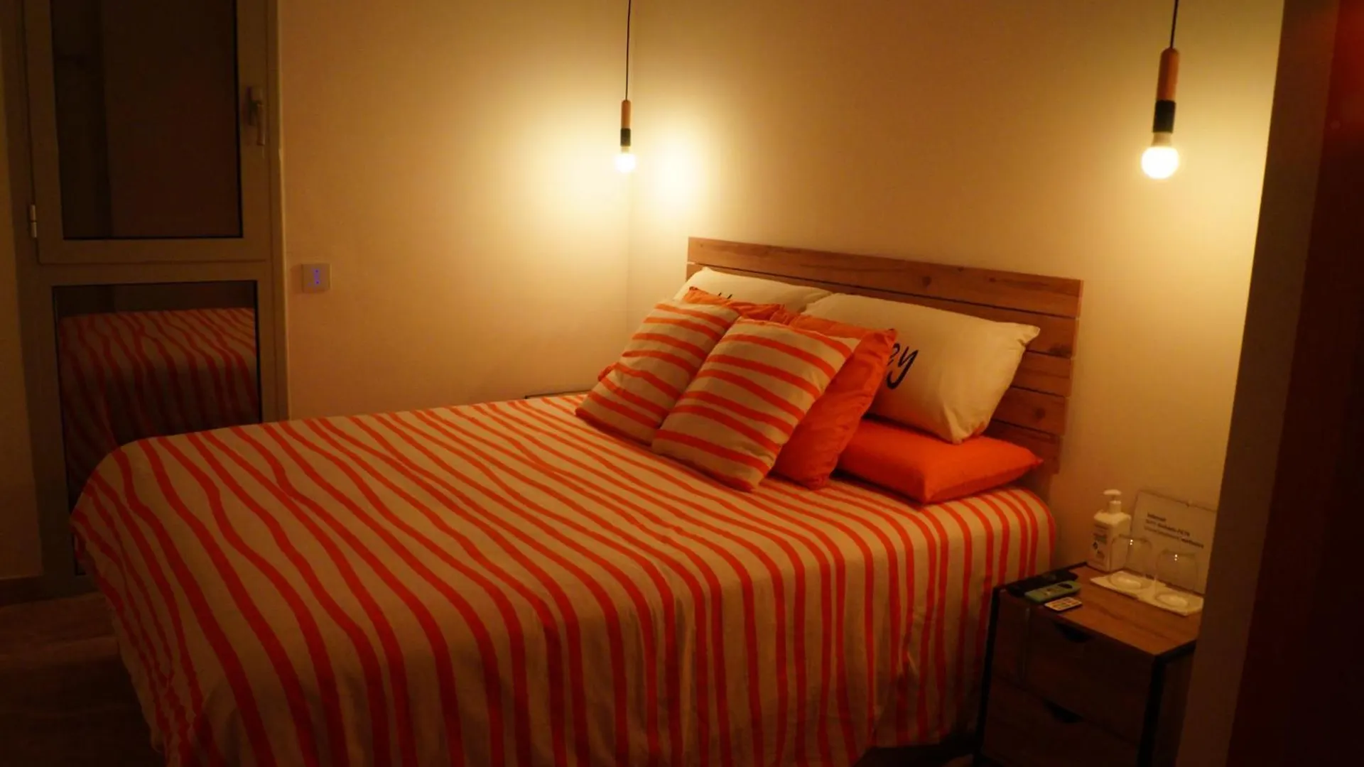 Habitacion Doble Con Bano Privado Y Desayuno Incluido contacts